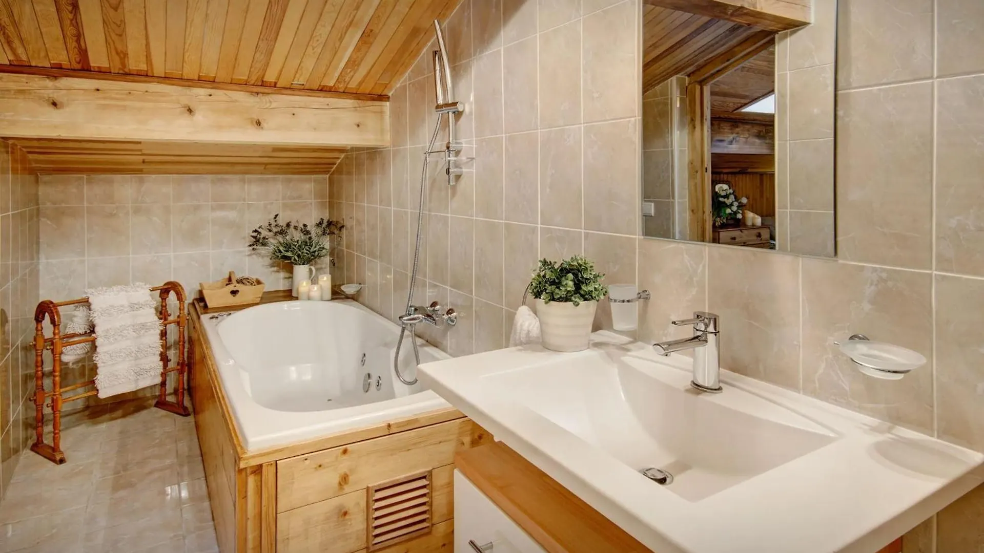 Chalet Chenavray - Ovo Network Manigod 0*,  France